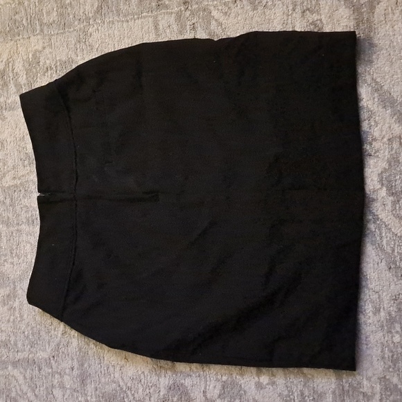 H&M Pencil Skirt - Picture 2 of 4